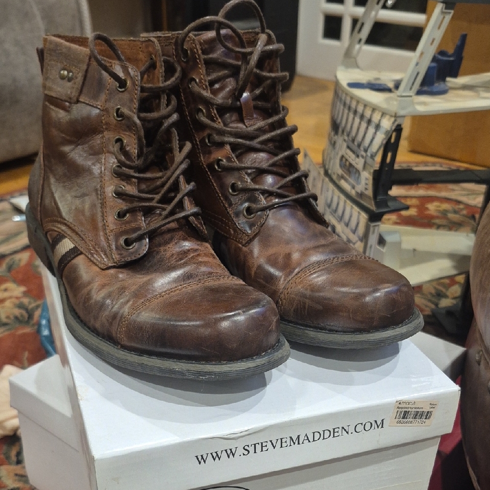 Vintage Steve Madden Men’s Dark Brown Leather Lace-Up Boots JUNEAU Size 10 1/2